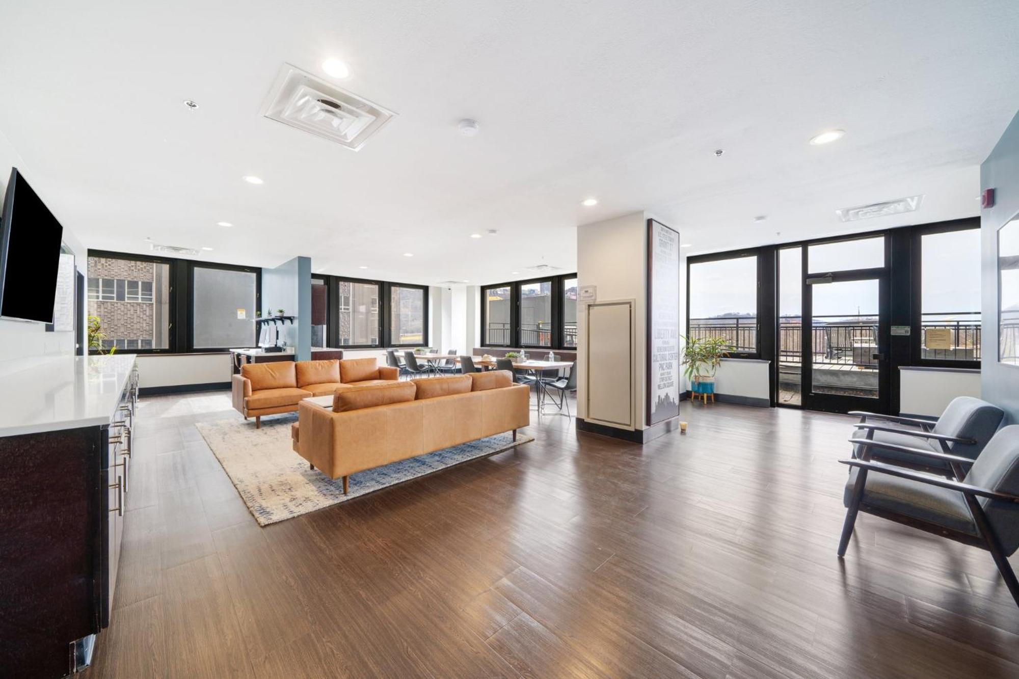Vibrant Luxury Prime Location 24-7 Onsite Parking Gym Lounge Apartman Pittsburgh Kültér fotó